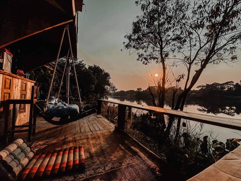 Bar Deck